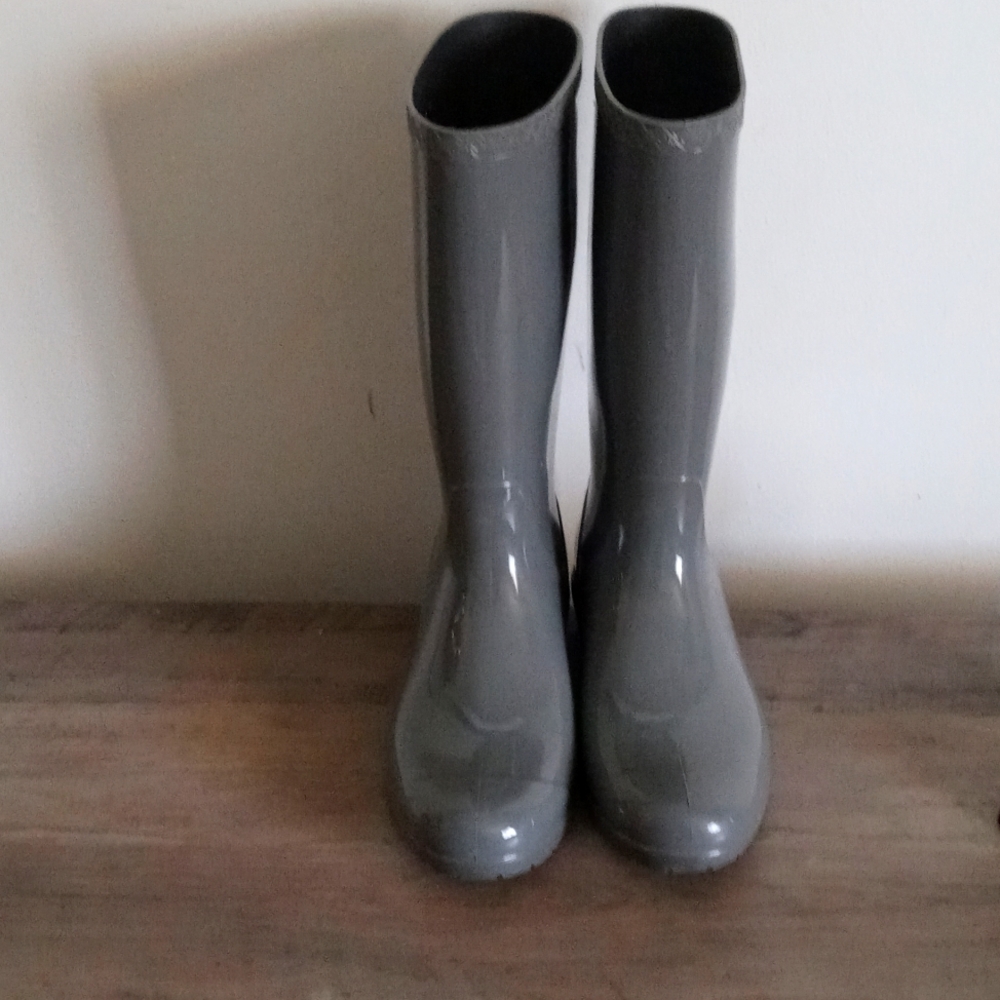 UGG- Charcoal Rainboot